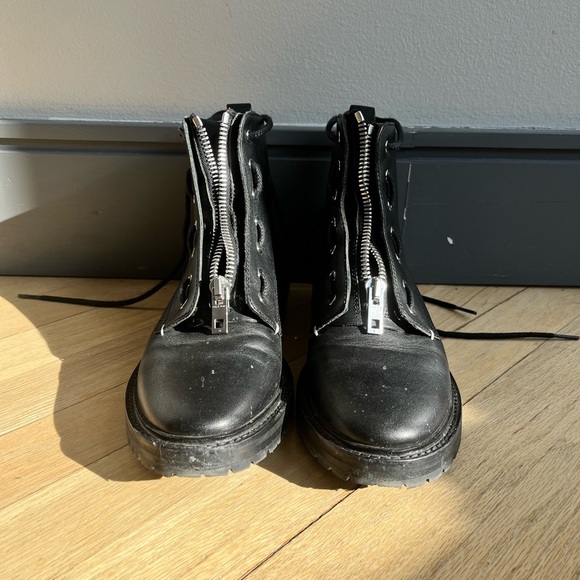 Rag and Bone Cannon lug sole ankle boots size 37 - Picture 3 of 3